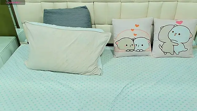 Snapshot of gisell_gomez chatting on 09-11-25, 12:05 gisell gomez online show from 09-11-25, 12:05