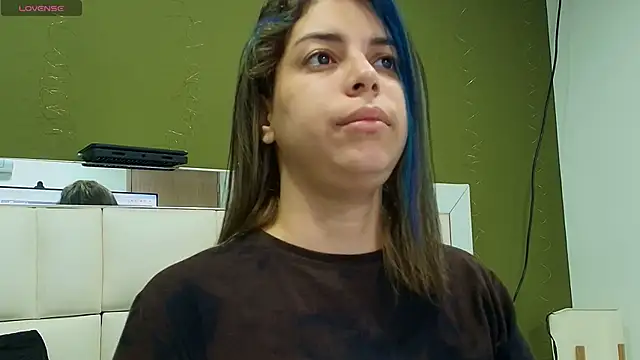 Snapshot of gisell_gomez chatting on 09-21-25, 12:07 gisell gomez online show from 09-21-25, 12:07