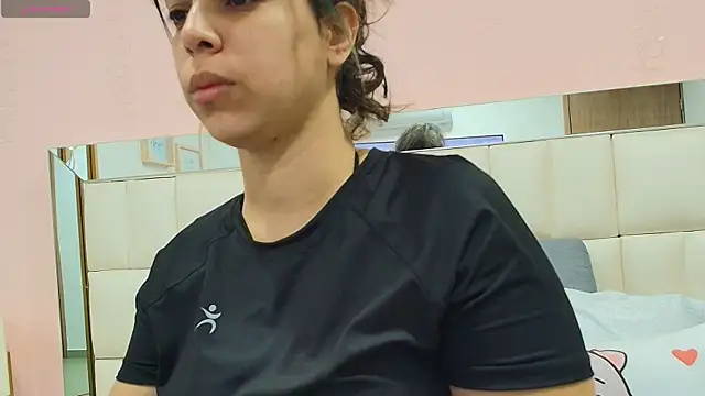 Snapshot of gisell_gomez chatting on 01-06-26, 12:09 gisell gomez online show from 01-06-26, 12:09