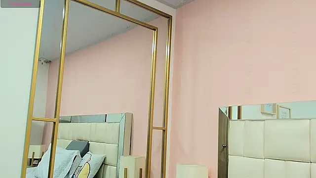 Snapshot of gisell_gomez chatting on 01-10-26, 12:18 gisell gomez online show from 01-10-26, 12:18