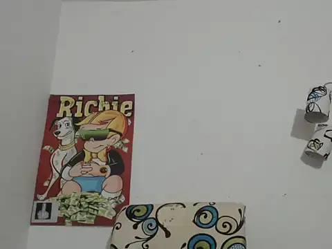 Thomasjons  online show from 10-22-25, 01:28