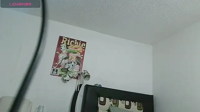 Thomasjons  online show from 06-08-26, 01:39