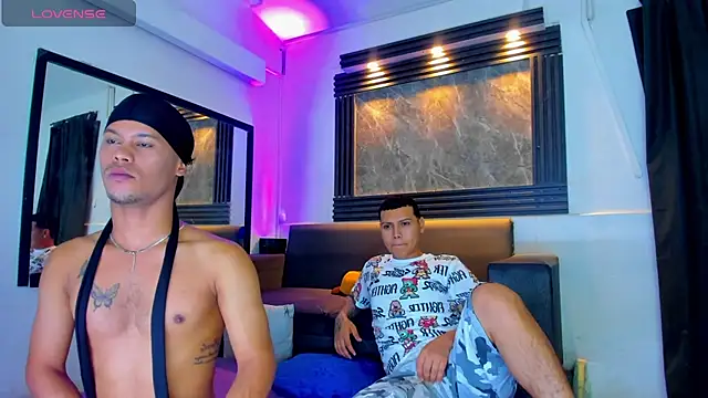 Snapshot of Rick_big chatting on 09-14-25, 12:04 Rick big online show from 09-14-25, 12:04