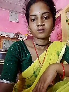 Snapshot of Hot_bbbb chatting on 09-27-25, 08:36 Hot bbbb online show from 09-27-25, 08:36