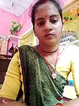 Snapshot of Hot_bbbb chatting on 10-02-25, 08:43 Hot bbbb online show from 10-02-25, 08:43