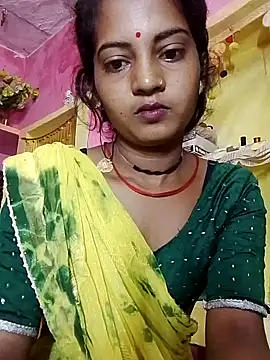 Snapshot of Hot_bbbb chatting on 10-03-25, 10:18 Hot bbbb online show from 10-03-25, 10:18