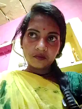 Snapshot of Hot_bbbb chatting on 10-07-25, 02:58 Hot bbbb online show from 10-07-25, 02:58