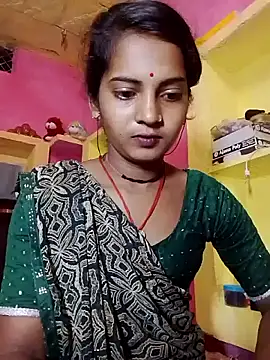 Snapshot of Hot_bbbb chatting on 10-13-25, 06:08 Hot bbbb online show from 10-13-25, 06:08