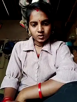 Snapshot of Hot_bbbb chatting on 11-10-25, 08:46 Hot bbbb online show from 11-10-25, 08:46