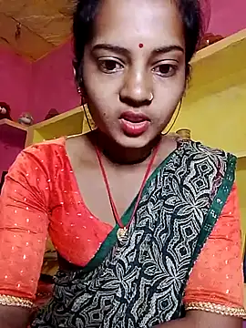 Snapshot of Hot_bbbb chatting on 11-20-25, 08:08 Hot bbbb online show from 11-20-25, 08:08