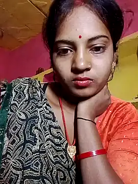 Snapshot of Hot_bbbb chatting on 11-24-25, 11:04 Hot bbbb online show from 11-24-25, 11:04