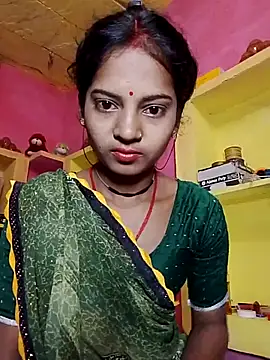 Snapshot of Hot_bbbb chatting on 11-27-25, 09:39 Hot bbbb online show from 11-27-25, 09:39