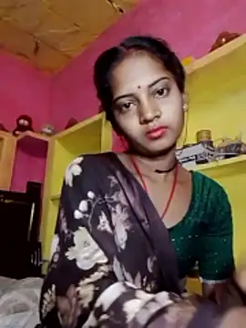 Snapshot of Hot_bbbb chatting on 12-01-25, 10:37 Hot bbbb online show from 12-01-25, 10:37