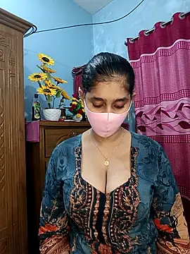 Cute Faria online show from 11-25-25, 05:02