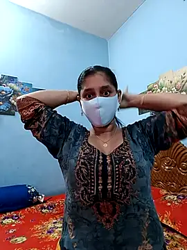 Cute Faria online show from 04-17-26, 04:15