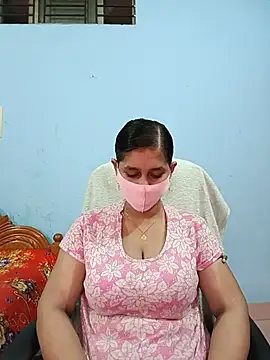 Snapshot of Cute_Faria chatting on 06-20-26, 02:58 Cute Faria online show from 06-20-26, 02:58