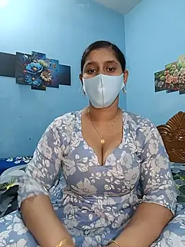 Snapshot of Cute_Faria chatting on 07-23-26, 03:10 Cute Faria online show from 07-23-26, 03:10