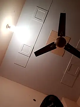 Snapshot of payalsharma95 chatting on 10-25-25, 04:57 payalsharma95 online show from 10-25-25, 04:57