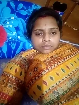 Snapshot of Hot_crety chatting on 09-21-25, 03:13 Hot crety online show from 09-21-25, 03:13