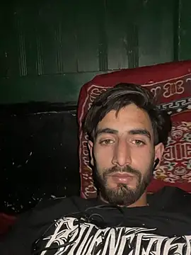 lyath3245 online show from 04-01-26, 07:33