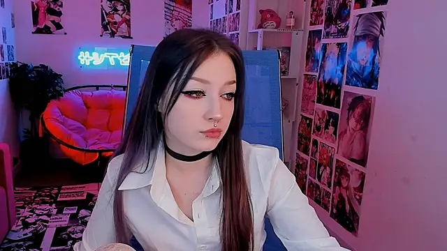 LiliLuna online show from 09-20-25, 10:05