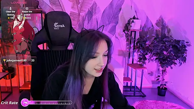 LiliLuna online show from 10-04-25, 01:20