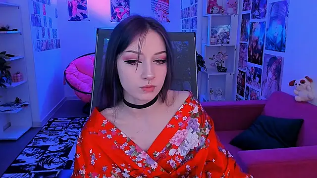 LiliLuna online show from 10-05-25, 03:54