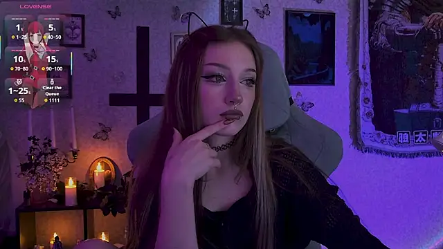 LiliLuna online show from 07-17-26, 11:53