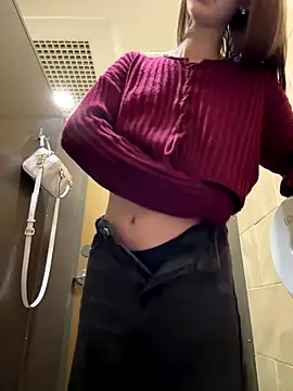 ElliRose online show from 11-07-25, 04:56