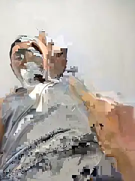 Snapshot of reydav11 chatting on 07-24-26, 03:04 reydav11 online show from 07-24-26, 03:04