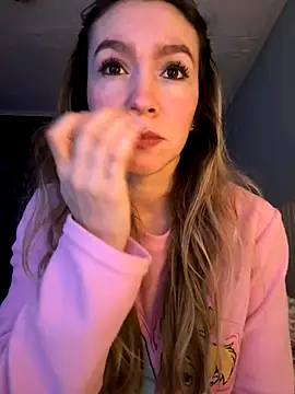 Snapshot of BritgetPsychol chatting on 10-11-25, 02:22 BritgetPsychol online show from 10-11-25, 02:22