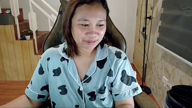 Snapshot of sweet-candy07 chatting on 09-21-25, 08:21 sweet-candy07 online show from 09-21-25, 08:21