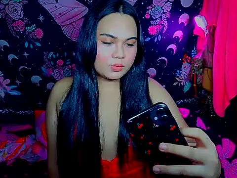 Snapshot of YourThicc_bella chatting on 05-16-26, 10:01 YourThicc bella online show from 05-16-26, 10:01