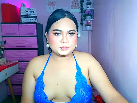 Snapshot of YourThicc_bella chatting on 07-08-26, 04:00 YourThicc bella online show from 07-08-26, 04:00
