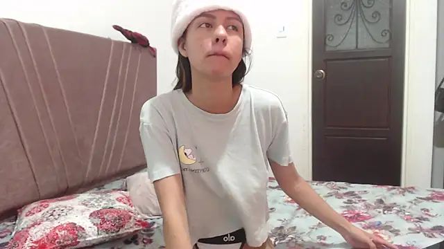 nathaly jones  online show from 12-04-25, 12:14