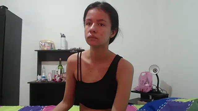 Snapshot of nathaly_jones_ chatting on 05-16-26, 12:37 nathaly jones online show from 05-16-26, 12:37