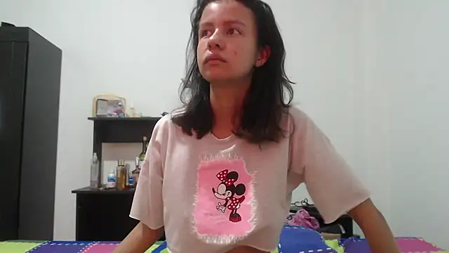 Snapshot of nathaly_jones_ chatting on 05-19-26, 12:22 nathaly jones online show from 05-19-26, 12:22