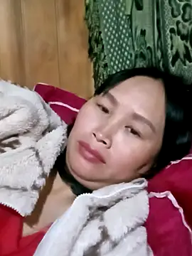 Snapshot of maple694 chatting on 11-05-25, 12:38 maple694 online show from 11-05-25, 12:38