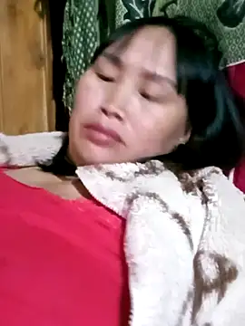 Snapshot of maple694 chatting on 11-06-25, 01:34 maple694 online show from 11-06-25, 01:34