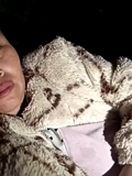 Snapshot of maple694 chatting on 11-17-25, 11:43 maple694 online show from 11-17-25, 11:43