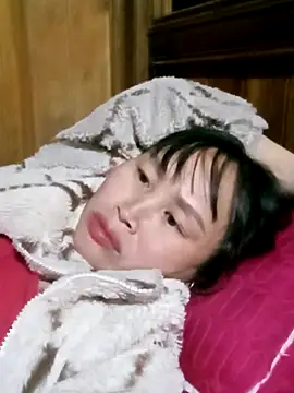 Snapshot of maple694 chatting on 11-22-25, 12:48 maple694 online show from 11-22-25, 12:48