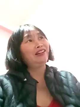 Snapshot of maple694 chatting on 12-15-25, 01:15 maple694 online show from 12-15-25, 01:15