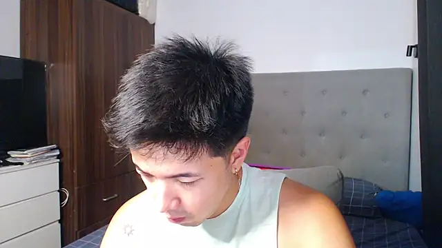 Addictiveboi online show from 03-02-26, 07:15