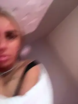 EllieMaeBaby online show from 11-21-25, 09:41