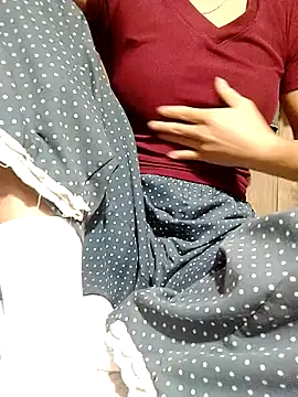 Snapshot of daisy_will chatting on 10-23-25, 12:43 daisy will online show from 10-23-25, 12:43