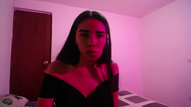 Candy Grey28 online show from 10-20-25, 04:24