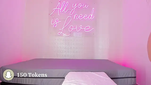 aleksandramiller  online show from 09-26-25, 01:04