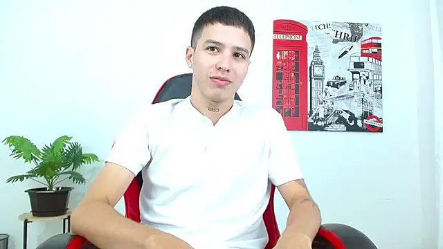 Cumandres18 online show from 11-06-25, 02:07