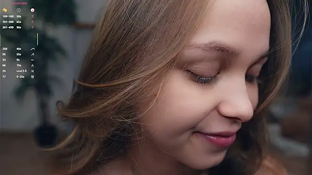 OdellaGillingham online show from 09-18-25, 07:38