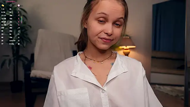 OdellaGillingham online show from 10-02-25, 06:48